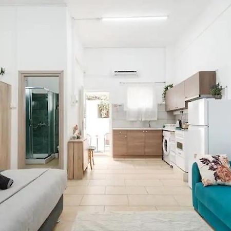 Cozy And Traditional - Ec Studios Larnaca Bagian luar foto