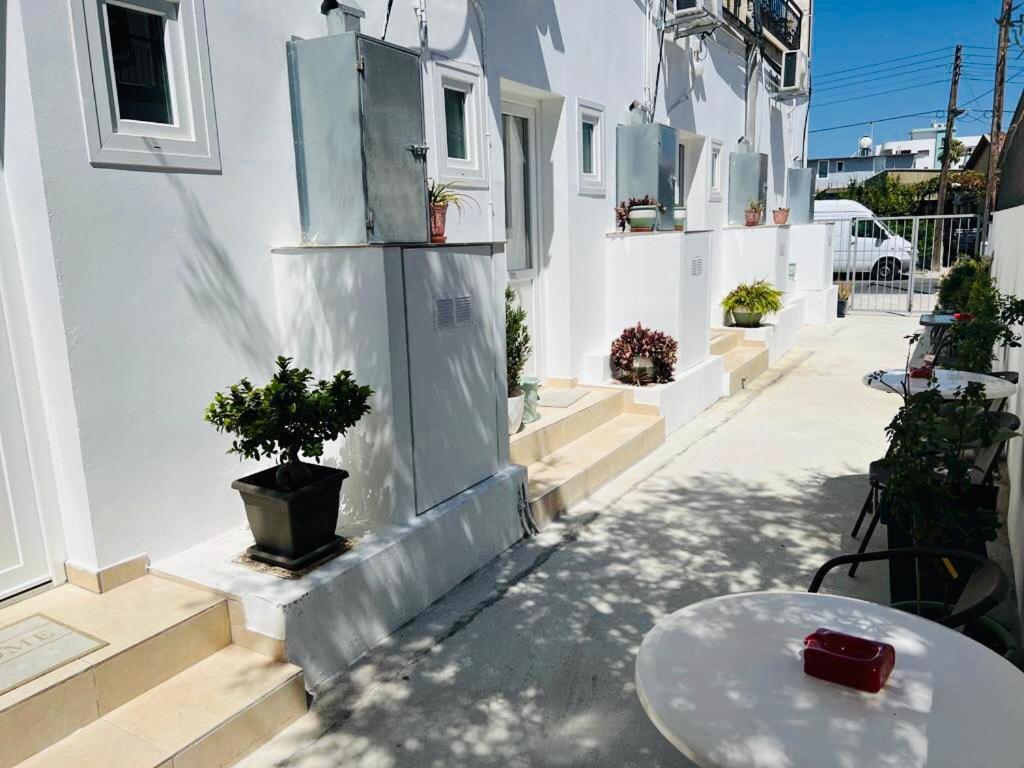 Cozy And Traditional - Ec Studios Larnaca Bagian luar foto