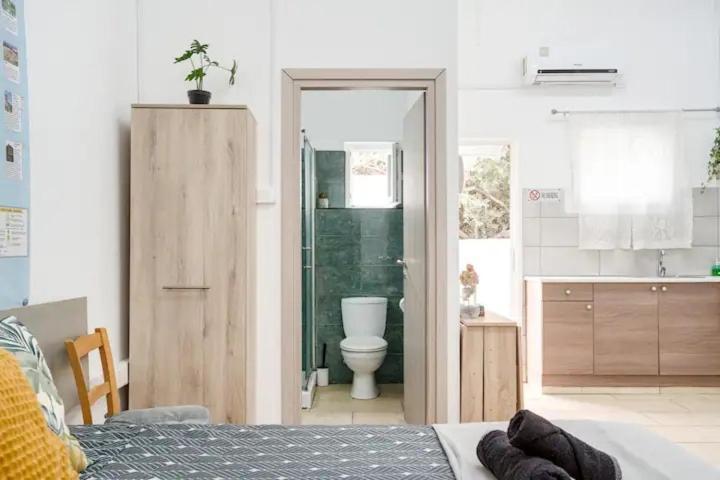 Cozy And Traditional - Ec Studios Larnaca Bagian luar foto